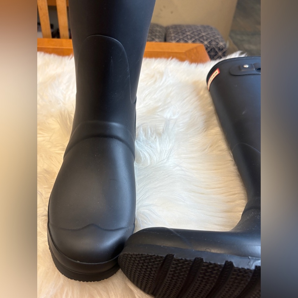 Hunter Women’s Matte Navy Blue Original Tall Rain Boots - Picture 8 of 10